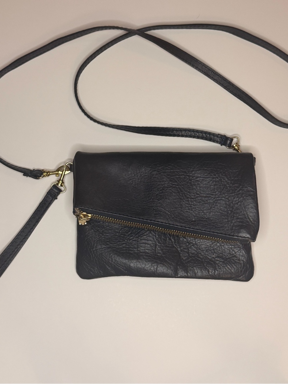 Vera pelle navy Leather Crossbody or wristlet Bag with Gold Zipper